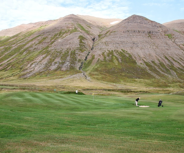 Skeggjabrekkuvöllur